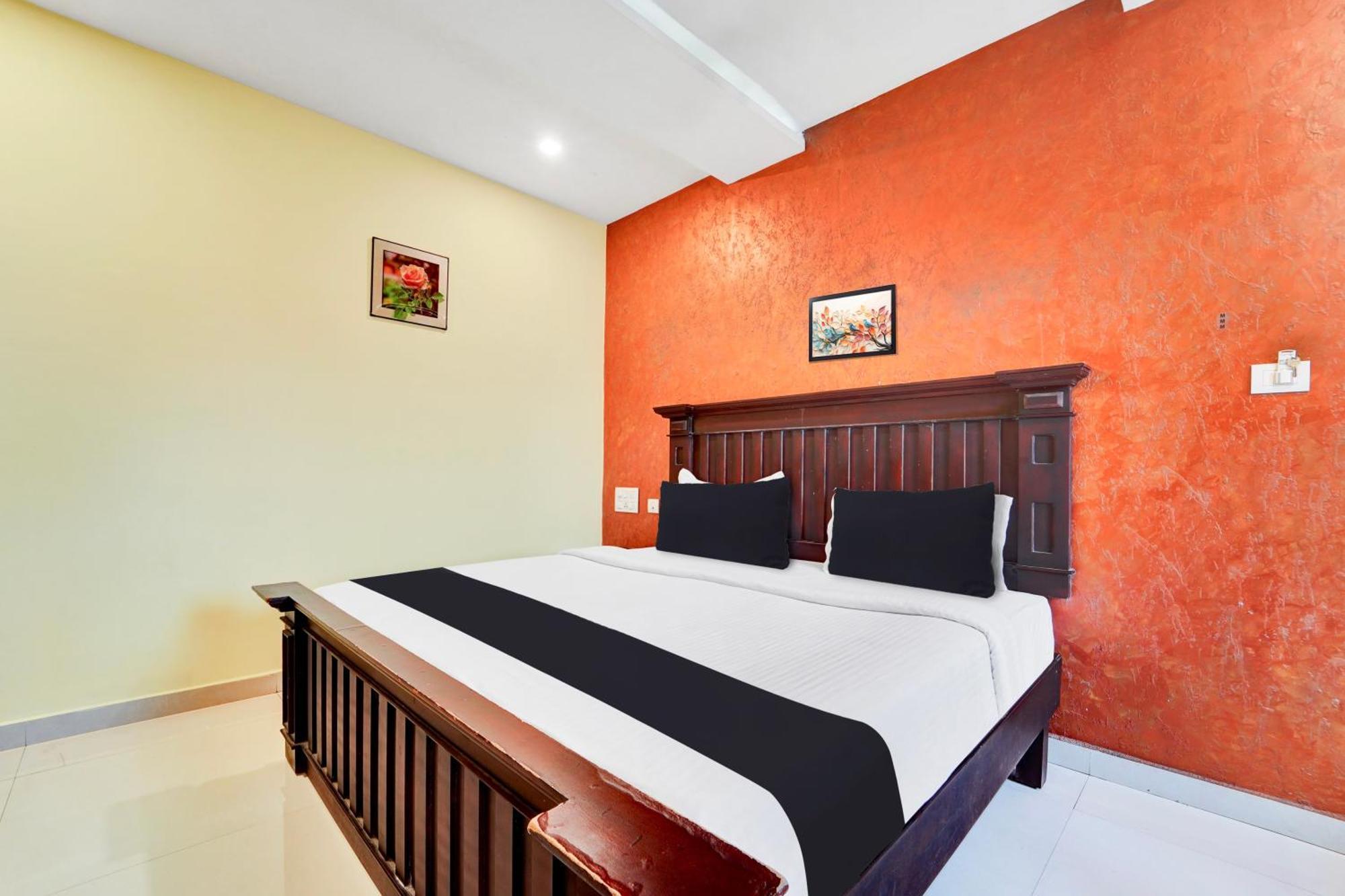 Super Townhouse Ernakulam North Hotel Kochi Exterior photo